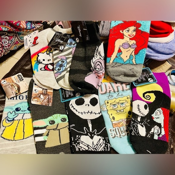 Disney Accessories - 🤡 CHARACTER SOCKS NWT No Show Disney Star Wars Hello Kitty SpongeBob